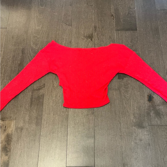 BETTER ME Cropped Ribbed Red Long Sleeve - Picture 2 of 4
